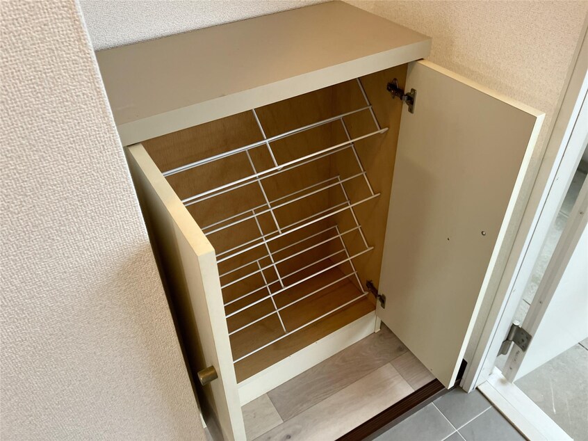  エレガンス赤橋