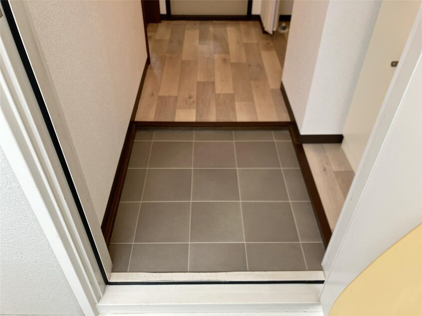  エレガンス赤橋