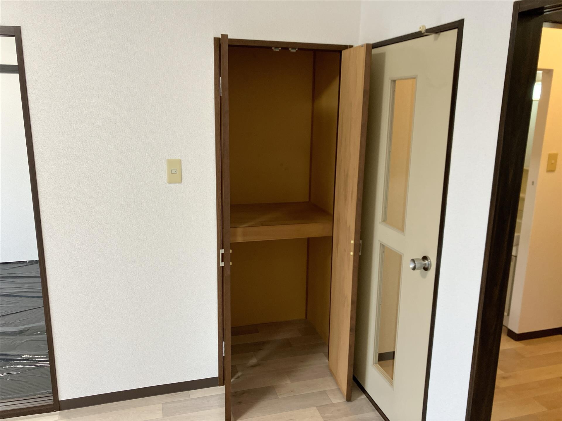  エレガンス赤橋