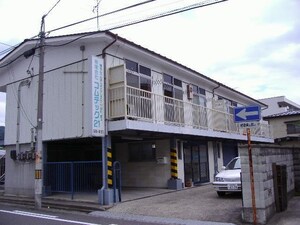 テラス宮下