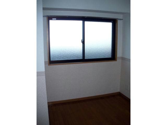 洋室 グレース伏見Ａ・Ｂ