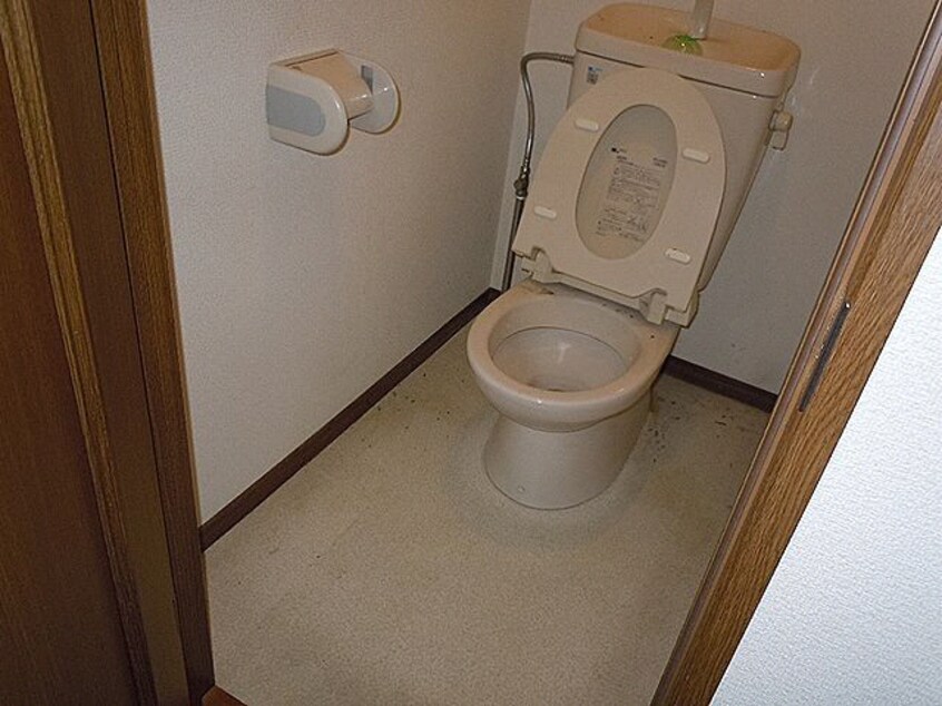 トイレ ドミールＫ弐番館