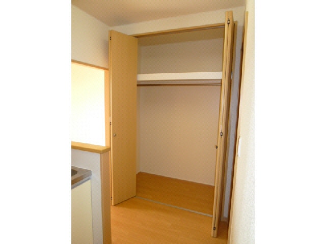 クローゼット ラコリンヌ　ダボンドンス