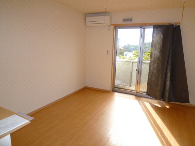 洋室 ラコリンヌ　ダボンドンス