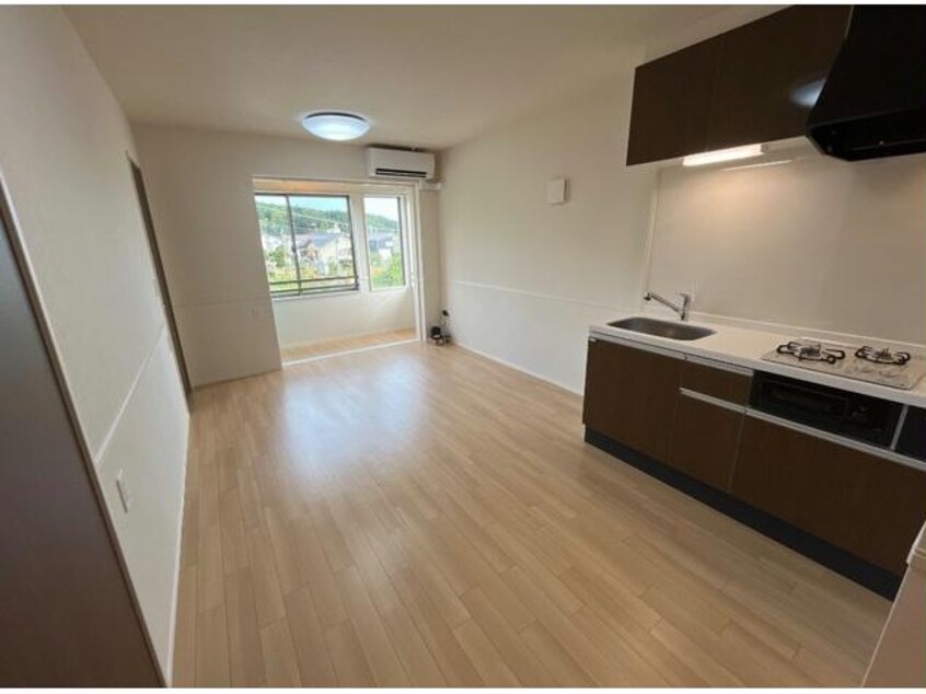  メゾン・ココ岩波