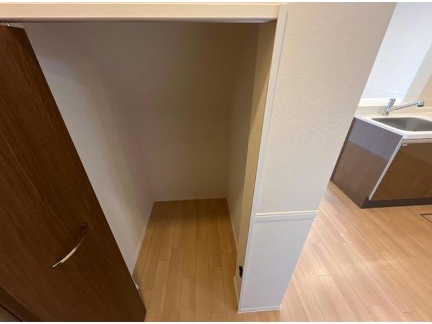  メゾン・ココ岩波