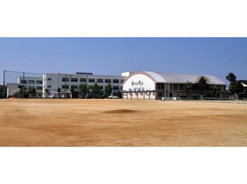 豊橋市立北部中学校(中学校/中等教育学校)まで836m シェ・ブラウゼ北村
