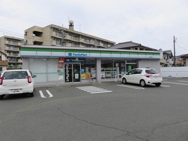 ファミリーマート豊橋東幸店(コンビニ)まで733m セジュールスール