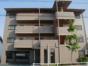 クレール壱番館