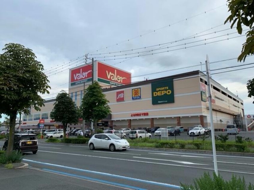 マツモトキヨシバロー豊橋店(ドラッグストア)まで995m リバティ