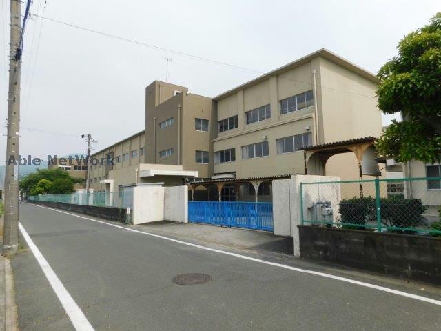 豊橋市立鷹丘小学校(小学校)まで1254m レジデンス緑ヶ丘
