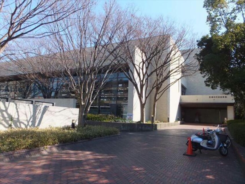 豊橋市中央図書館(図書館)まで206m サンフィオーレ