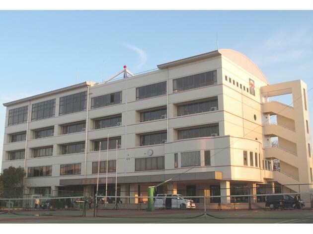 私立桜丘中学校(中学校/中等教育学校)まで2099m ラ・カサミア