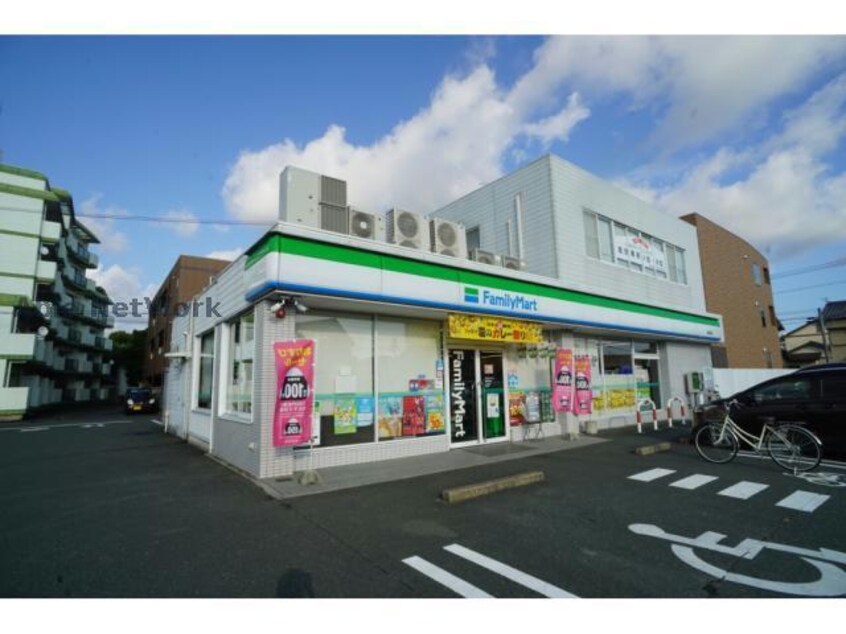 ファミリーマート豊橋東脇店(コンビニ)まで803m グリーンステージ水神