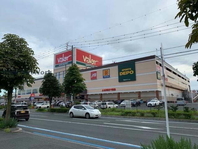 スガキヤバロー豊橋店(その他飲食（ファミレスなど）)まで491m ユトリロ前田南