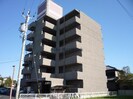 ユトリロサニーの外観