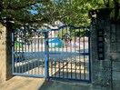 花園幼稚園(幼稚園/保育園)まで751m メゾン岡本