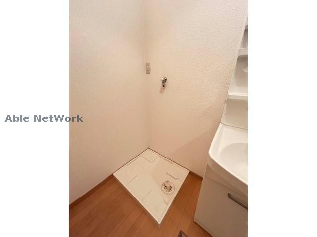 ※同型タイプです。（B103） Sankirai