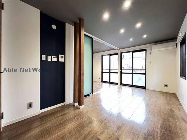  ノイエス前田南