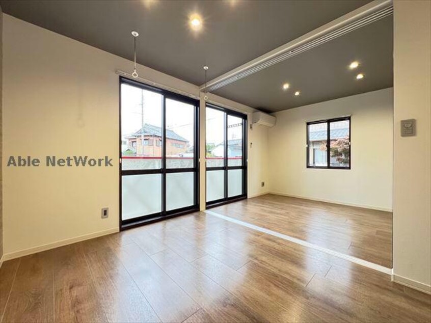  ノイエス前田南