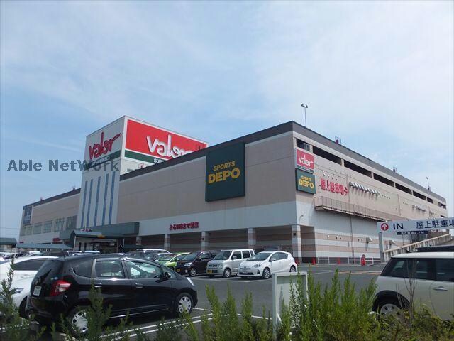 マックハウスバロー豊橋SC店(ショッピングセンター/アウトレットモール)まで1155m ガーデン・アカシア