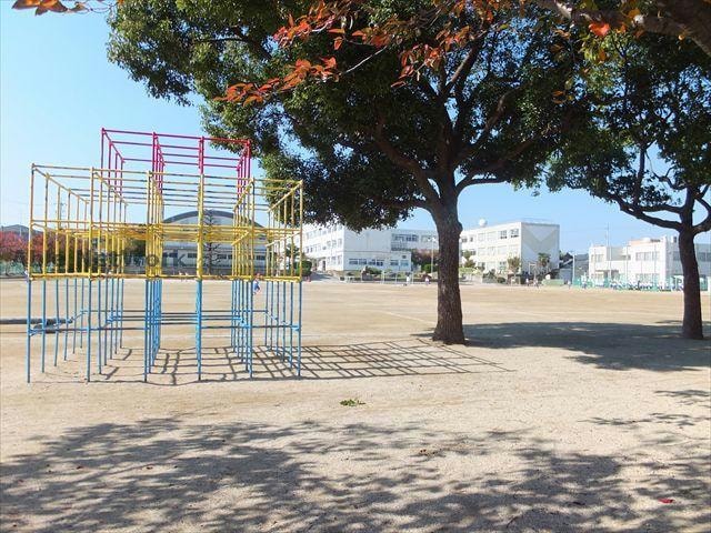 豊橋市立牟呂小学校(小学校)まで267m ＶＩＬＬＡはなふじ
