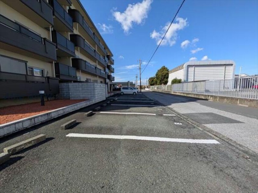  モナムール岩田