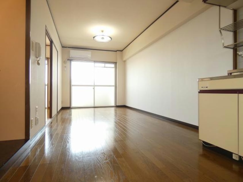  プレジデント島崎