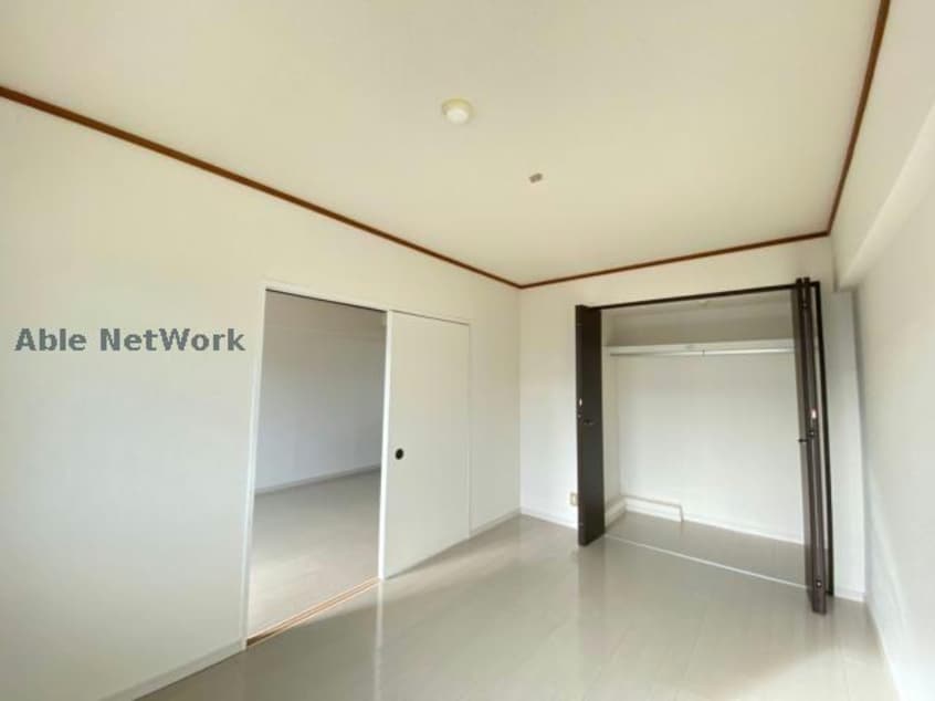  プレジデント島崎