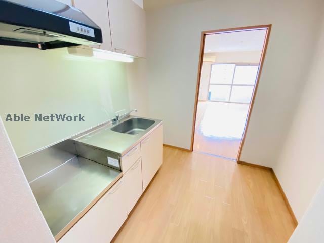  イー・ストレイン