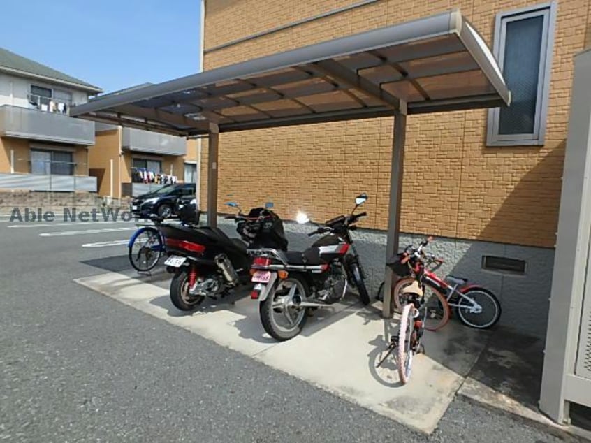  ウエストヒルズ　Ｂ