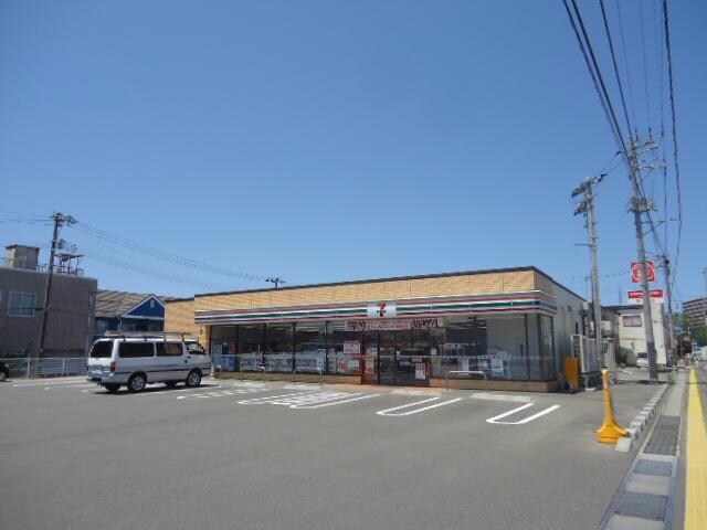 セブンイレブン新潟平島2丁目店(コンビニ)まで740m グレース青山