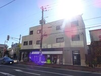 イーストモート