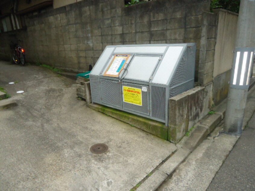  ライフ旭町