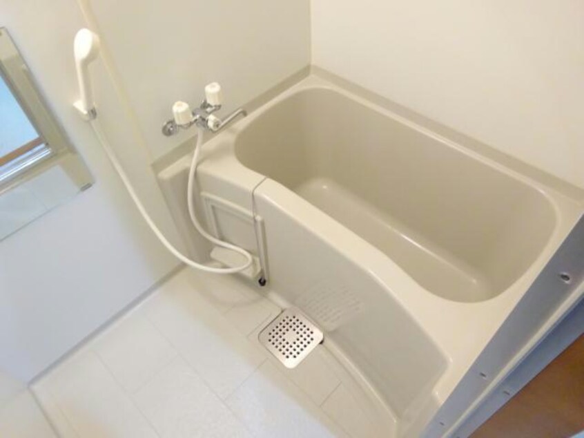  レジュイール東中通