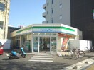 ファミリーマート新潟医学町通店(コンビニ)まで593m ローレルガーデン白山