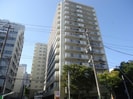 コープ野村万代の外観