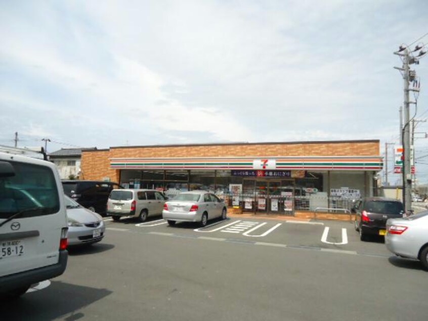 セブンイレブン新潟入船店(コンビニ)まで339m リバーコート東入船