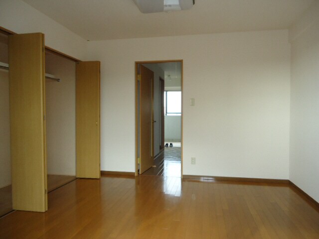  ロイヤル上大川前