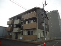 ロベール近江