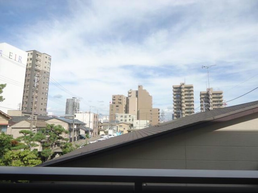  アーバン上大川前