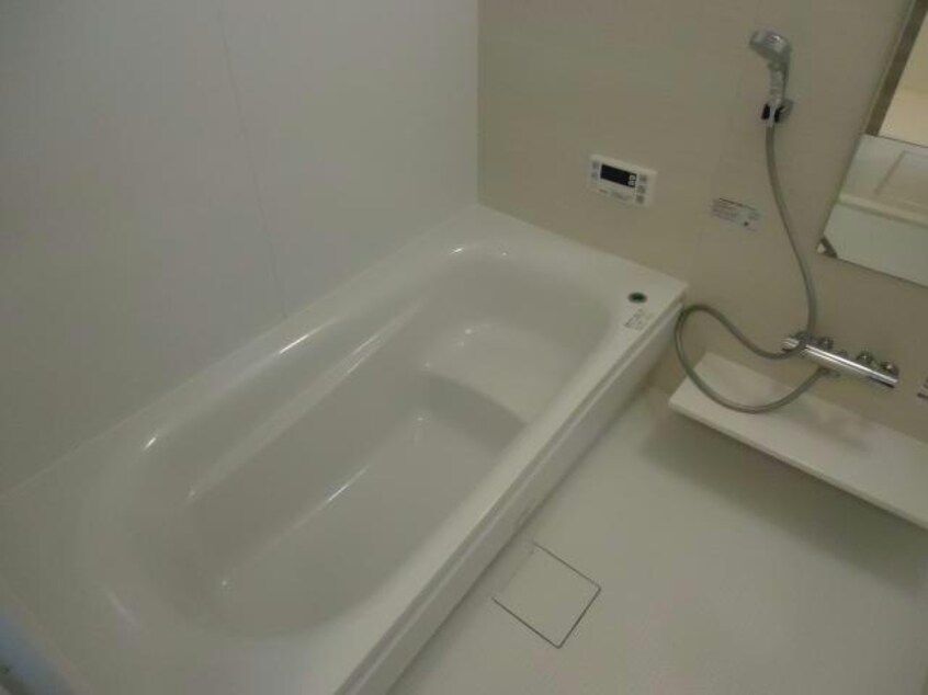  ロイヤルガーデンコート新和