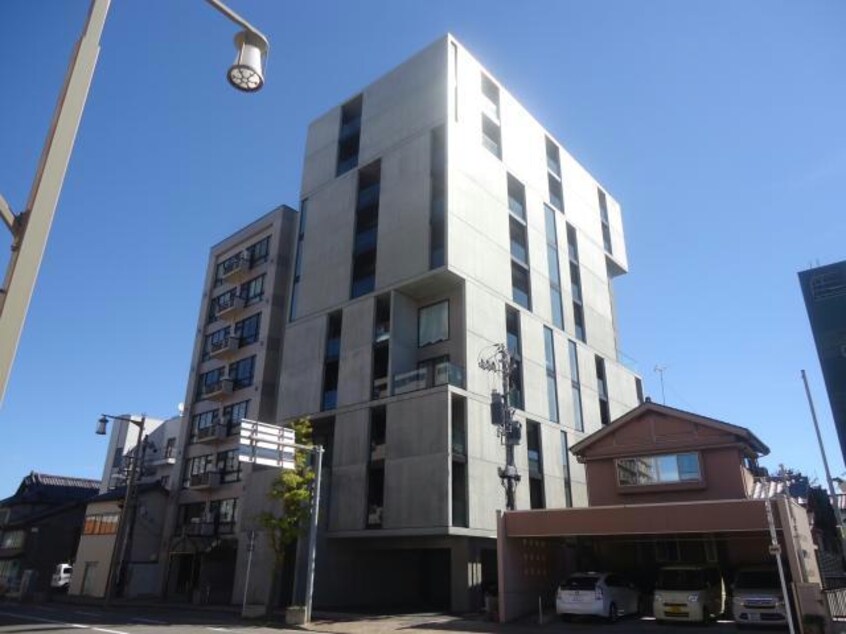  ザ・パーク一番堀