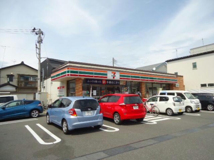 セブンイレブン新潟船場店(コンビニ)まで676m ESTERO柳島町
