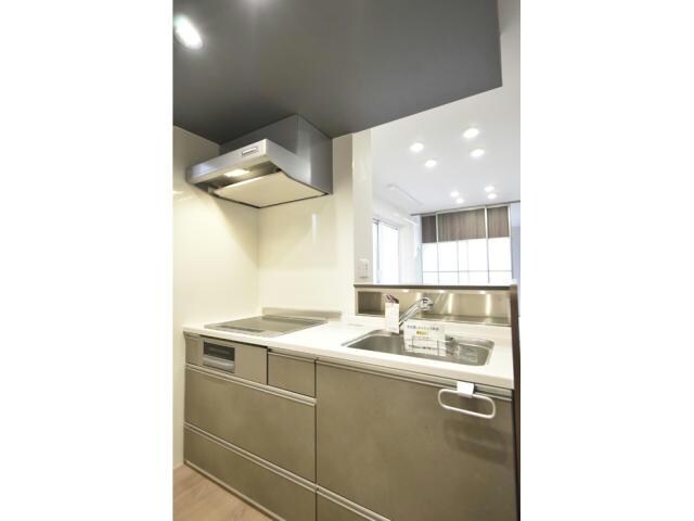  Ｄ‐ＲＯＯＭ新和