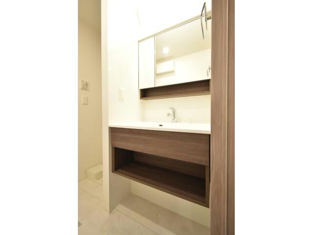  Ｄ‐ＲＯＯＭ女池上山Ⅱ