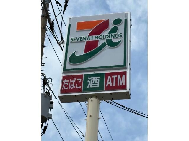 セブンイレブン新潟天神店(コンビニ)まで566m ハピネスⅢ