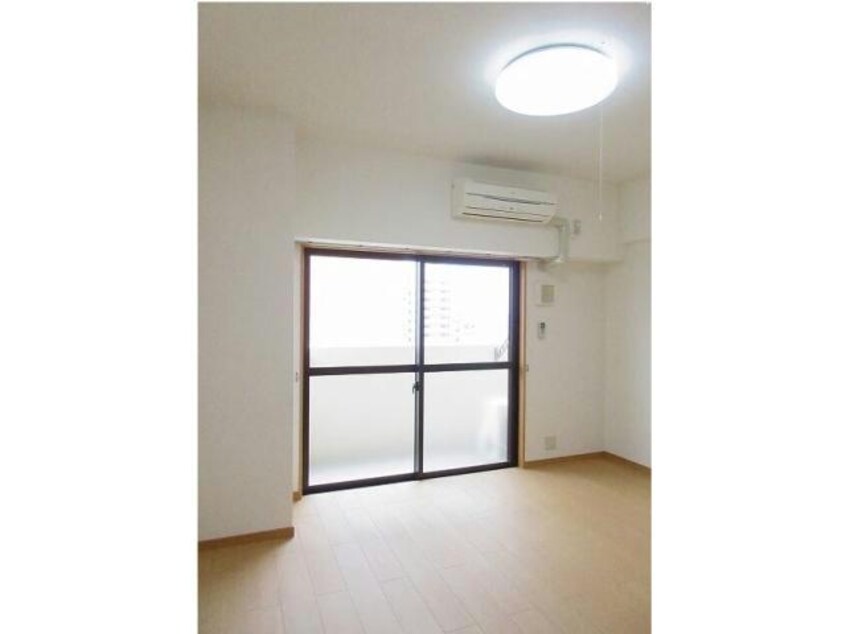  ロイヤルビーズ駅南