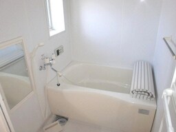 追焚機能付きなので、いつでも暖かい湯船に浸かれますよ★