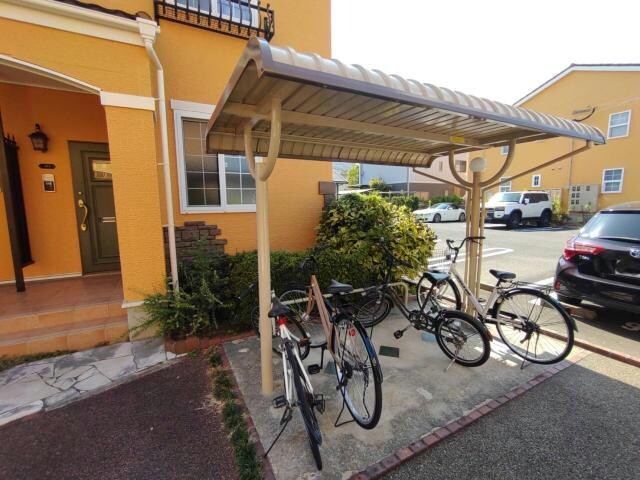  ベルプロムナードＢ